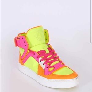 Gucci high top sneakers